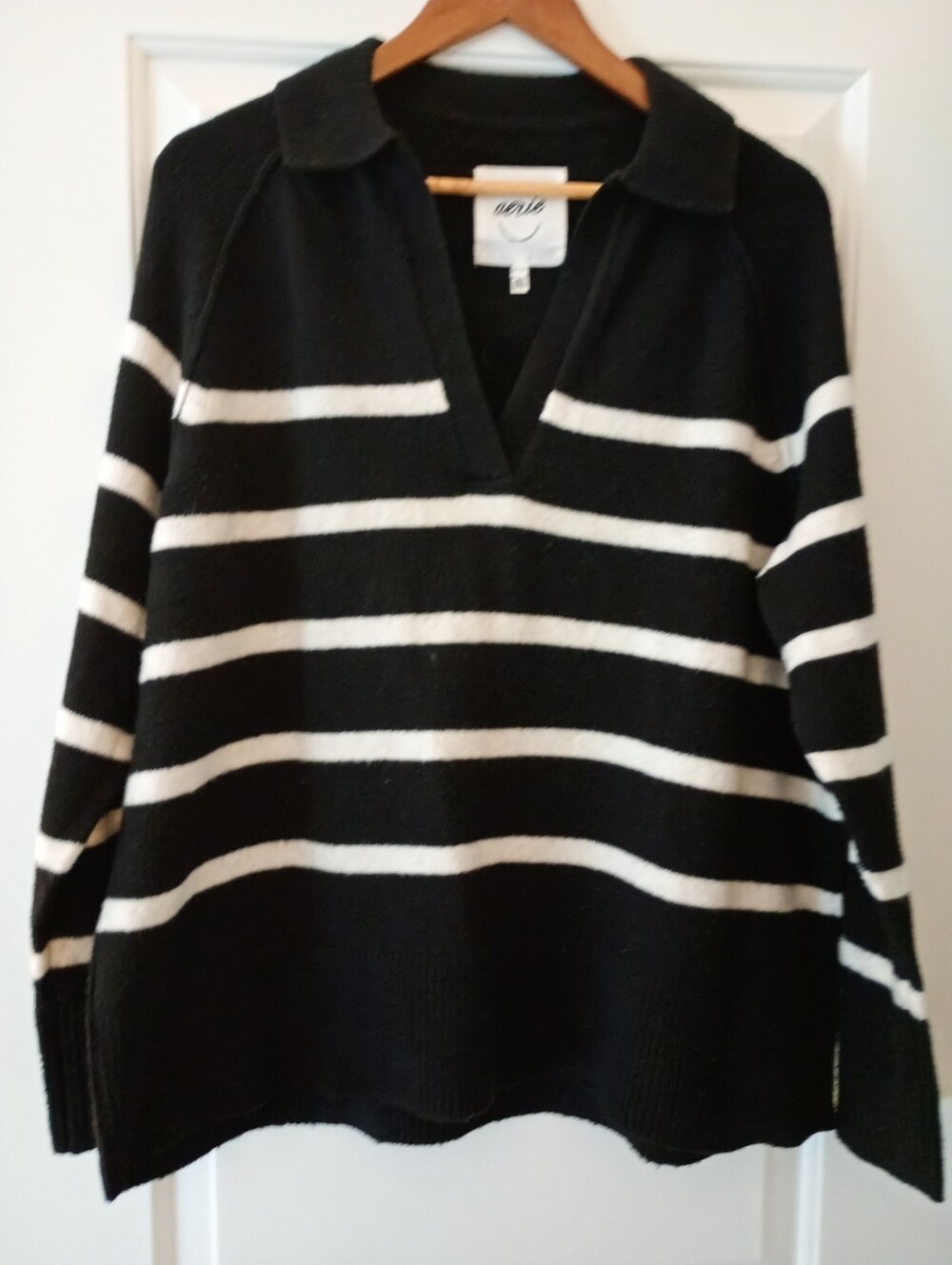 aerie | Black + White Striped Oversized V-Neck Collared Warm Sweater | XS